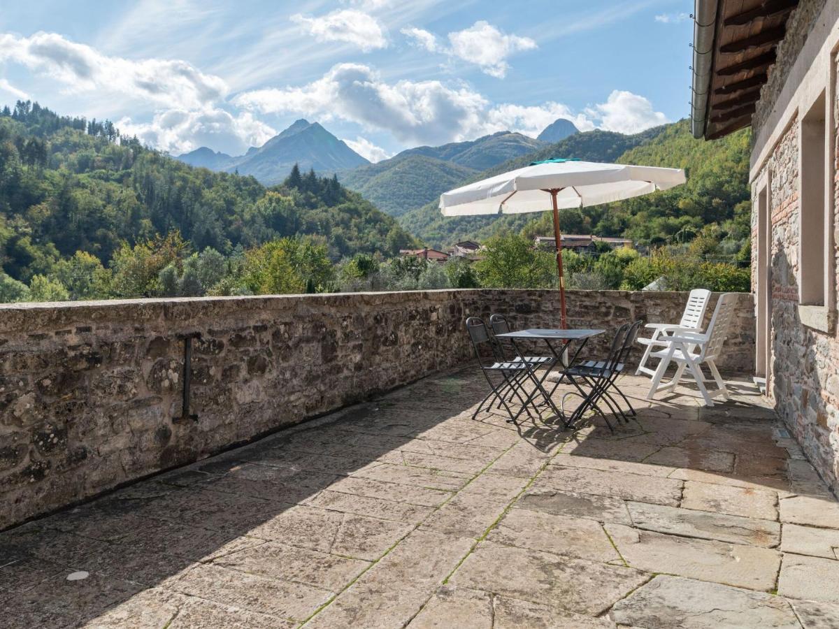 Ancient Farmhouse With Private Heated Hot Tub And Pool Villa Casola in Lunigiana Kültér fotó