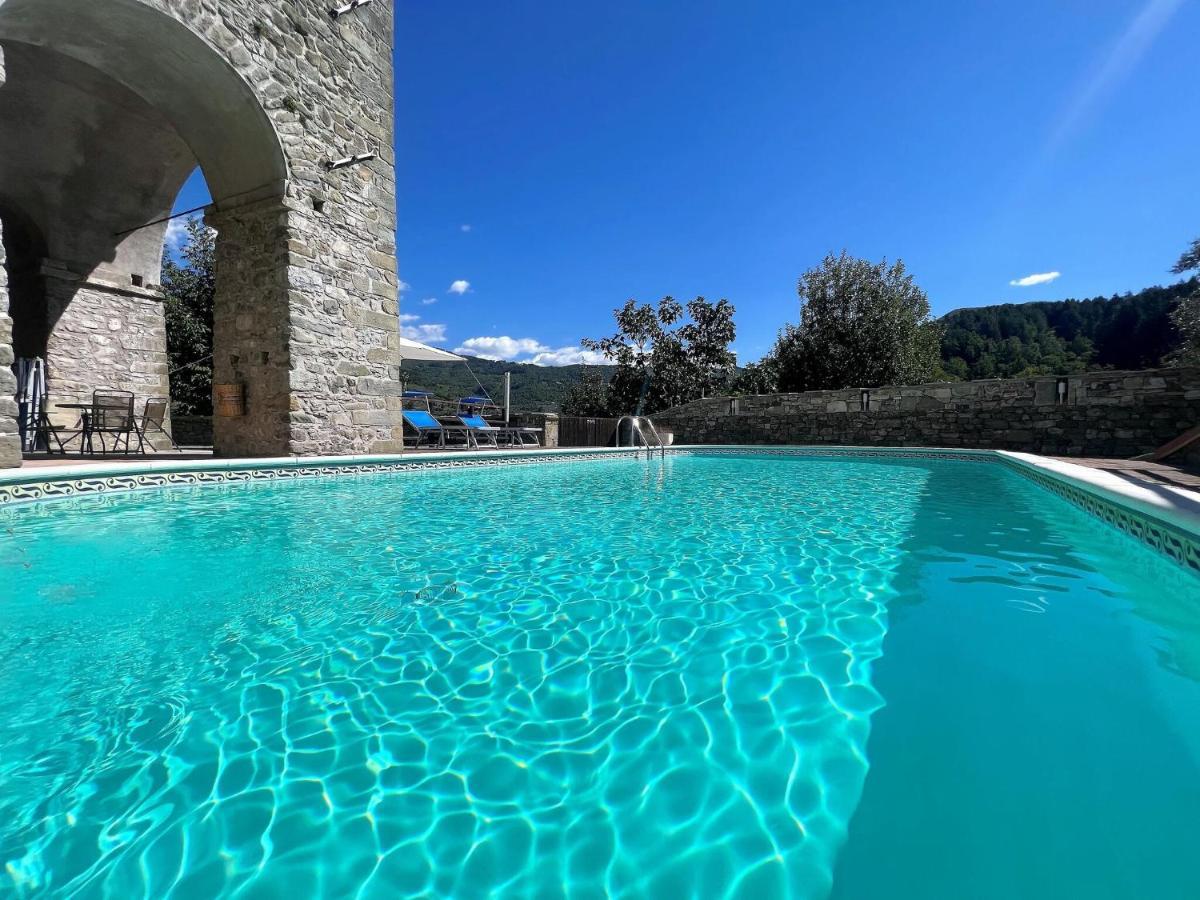 Ancient Farmhouse With Private Heated Hot Tub And Pool Villa Casola in Lunigiana Kültér fotó